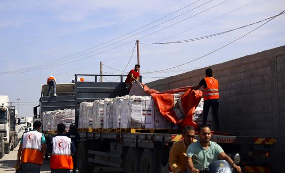 UN confirms more aid entering Gaza as humanitarian pause holds for second day